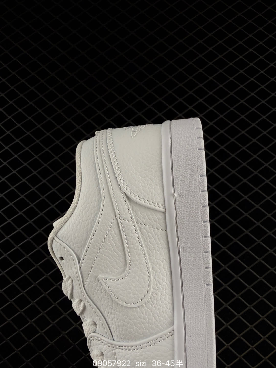 Nike Air Jordan 1 Low OG AJ1-553558-146